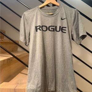 Nike Gray Short Sleeve Tee